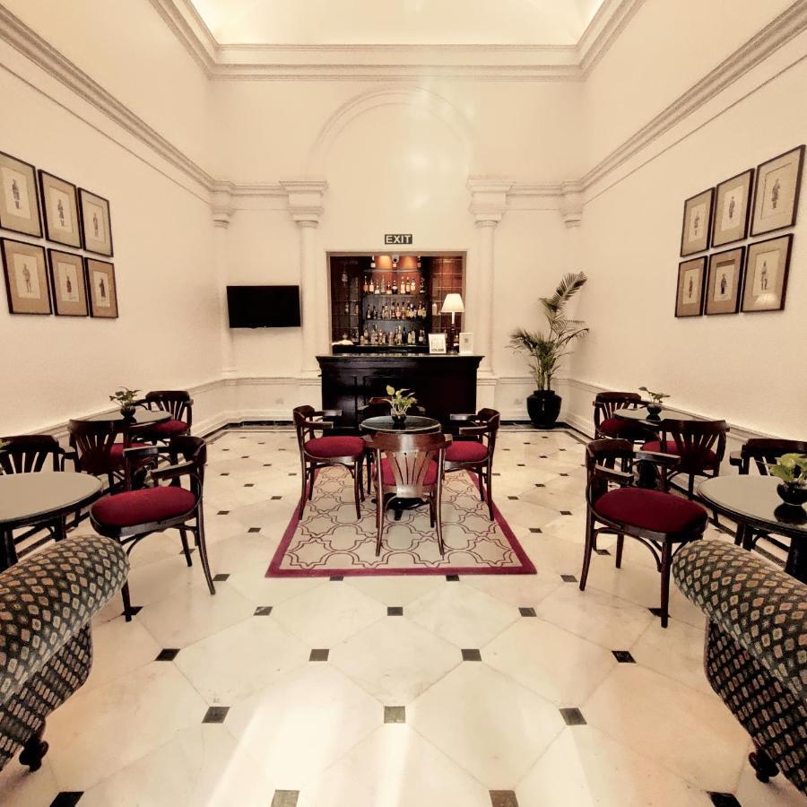 Maidens Hotel New Delhi Bagian luar foto The Drawing Room